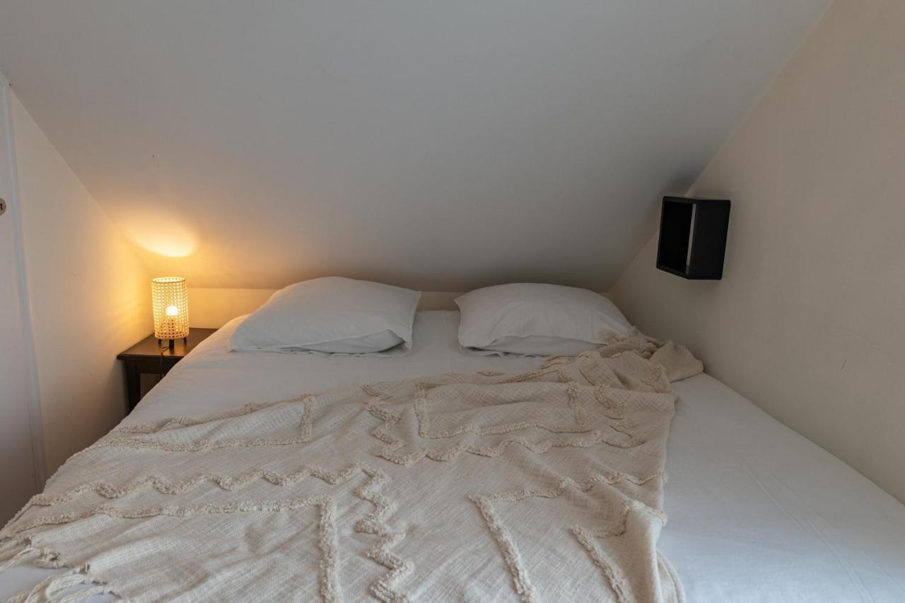 Apartment Au Coeur Des Remparts De Guerande: Pour 4 *